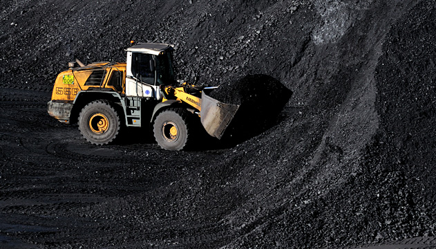 Coal mining [photo]